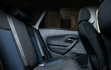 Volkswagen Polo VI (EU Market), 2013 год, 950 000 рублей, 11 фотография