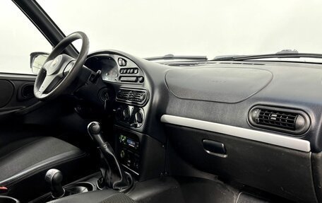 Chevrolet Niva I рестайлинг, 2013 год, 555 000 рублей, 12 фотография