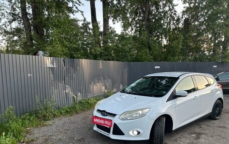 Ford Focus III, 2011 год, 585 000 рублей, 2 фотография