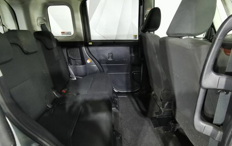 Toyota Roomy I, 2019 год, 835 000 рублей, 15 фотография
