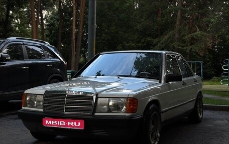 Mercedes-Benz 190 (W201), 1987 год, 900 000 рублей, 1 фотография