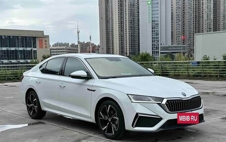 Skoda Octavia IV, 2023 год, 1 960 001 рублей, 3 фотография