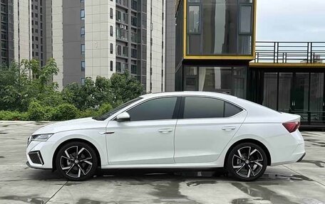 Skoda Octavia IV, 2023 год, 1 960 001 рублей, 8 фотография