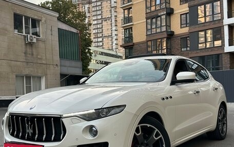 Maserati Levante I, 2017 год, 3 650 000 рублей, 3 фотография