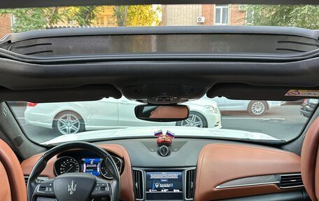 Maserati Levante I, 2017 год, 3 650 000 рублей, 7 фотография