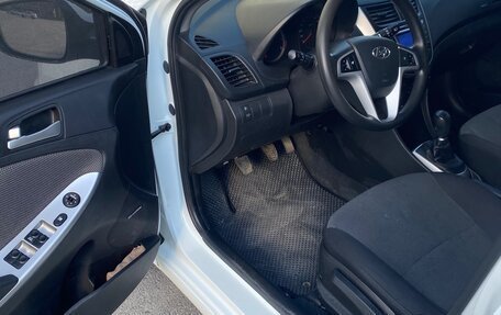 Hyundai Solaris II рестайлинг, 2012 год, 799 999 рублей, 9 фотография