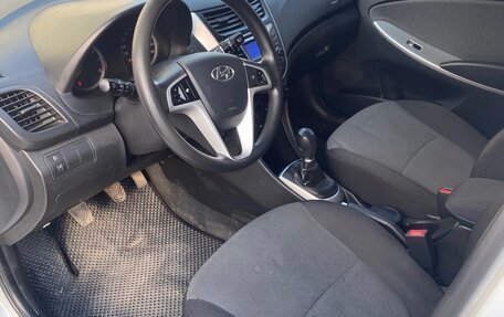 Hyundai Solaris II рестайлинг, 2012 год, 799 999 рублей, 8 фотография