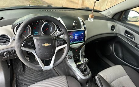 Chevrolet Cruze II, 2013 год, 580 000 рублей, 8 фотография