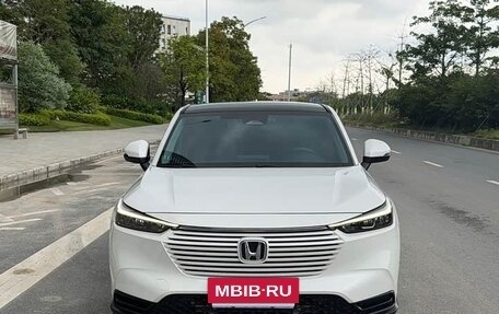 Honda Vezel, 2023 год, 1 350 000 рублей, 2 фотография