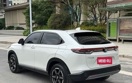Honda Vezel, 2023 год, 1 350 000 рублей, 19 фотография