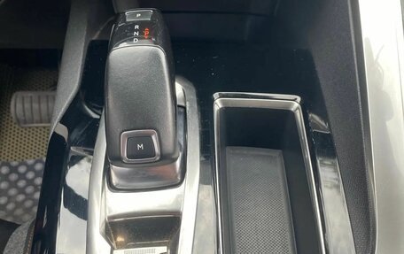 Peugeot 3008 II, 2018 год, 1 750 000 рублей, 11 фотография