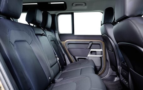 Land Rover Defender II, 2022 год, 6 100 000 рублей, 13 фотография