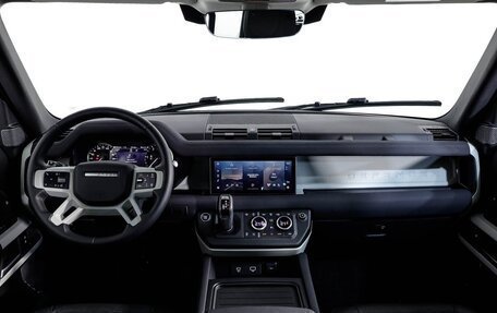 Land Rover Defender II, 2022 год, 6 100 000 рублей, 36 фотография