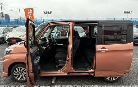 Toyota Roomy I, 2022 год, 1 080 000 рублей, 11 фотография