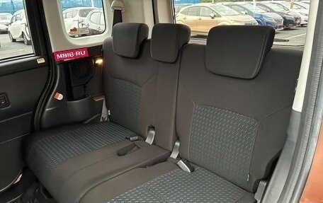 Toyota Roomy I, 2022 год, 1 080 000 рублей, 14 фотография