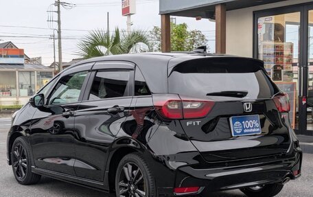 Honda Fit, 2024 год, 1 100 000 рублей, 6 фотография