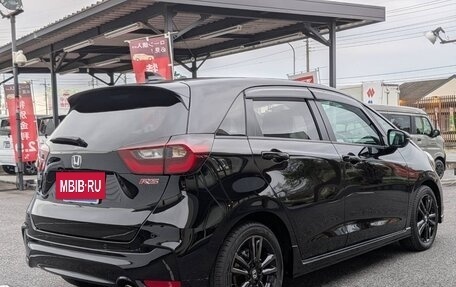 Honda Fit, 2024 год, 1 100 000 рублей, 5 фотография