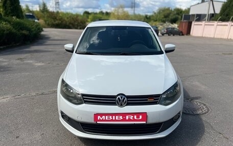 Volkswagen Polo VI (EU Market), 2012 год, 755 000 рублей, 2 фотография