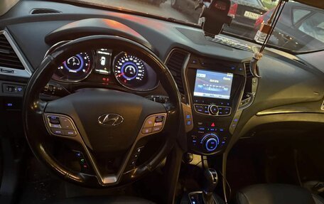 Hyundai Santa Fe III рестайлинг, 2014 год, 1 800 000 рублей, 2 фотография