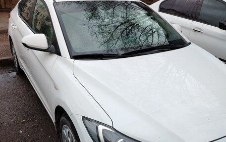 Hyundai Elantra VI рестайлинг, 2017 год, 1 250 000 рублей, 2 фотография