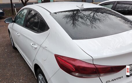 Hyundai Elantra VI рестайлинг, 2017 год, 1 250 000 рублей, 4 фотография