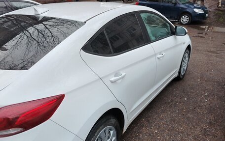 Hyundai Elantra VI рестайлинг, 2017 год, 1 250 000 рублей, 6 фотография