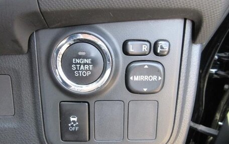 Toyota Wish II, 2013 год, 1 170 000 рублей, 12 фотография
