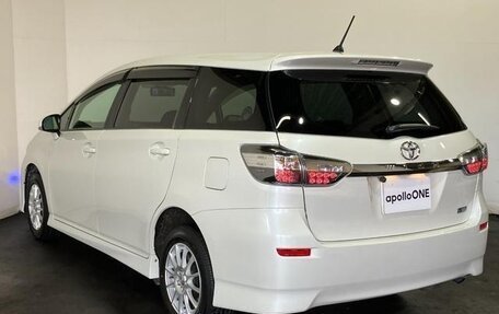 Toyota Wish II, 2016 год, 1 260 000 рублей, 6 фотография