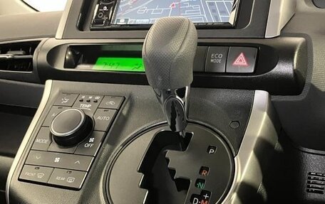 Toyota Wish II, 2016 год, 1 260 000 рублей, 12 фотография