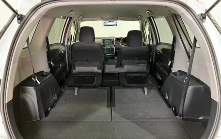 Toyota Wish II, 2016 год, 1 260 000 рублей, 21 фотография