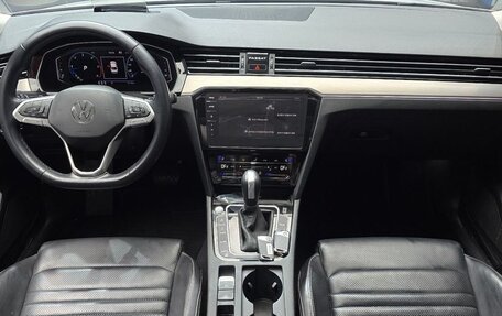 Volkswagen Passat B8 рестайлинг, 2022 год, 2 360 000 рублей, 6 фотография