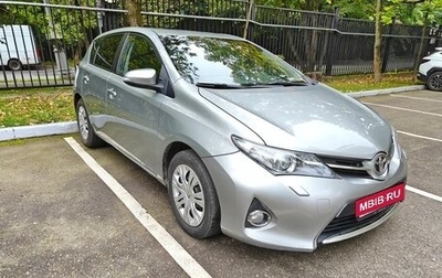 Toyota Auris II, 2013 год, 950 000 рублей, 1 фотография