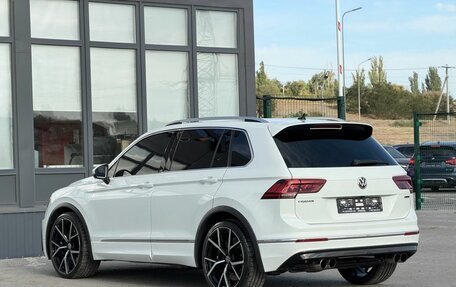 Volkswagen Tiguan II, 2018 год, 2 280 000 рублей, 12 фотография