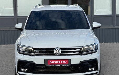 Volkswagen Tiguan II, 2018 год, 2 280 000 рублей, 7 фотография