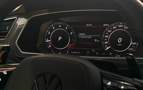 Volkswagen Tiguan II, 2018 год, 2 280 000 рублей, 16 фотография