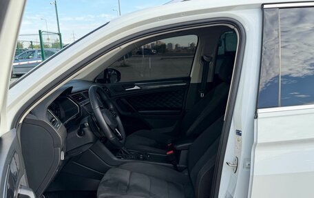 Volkswagen Tiguan II, 2018 год, 2 280 000 рублей, 35 фотография