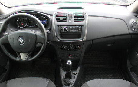 Renault Logan II, 2016 год, 575 000 рублей, 7 фотография