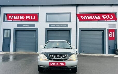 Toyota Harrier, 2002 год, 1 049 000 рублей, 9 фотография