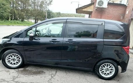 Honda Freed I, 2010 год, 790 000 рублей, 1 фотография