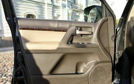 Toyota Land Cruiser 200, 2008 год, 2 349 000 рублей, 12 фотография