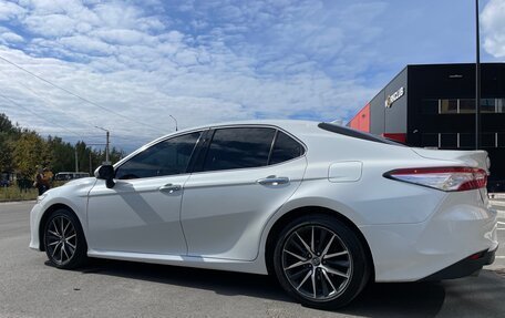 Toyota Camry, 2018 год, 2 283 999 рублей, 3 фотография