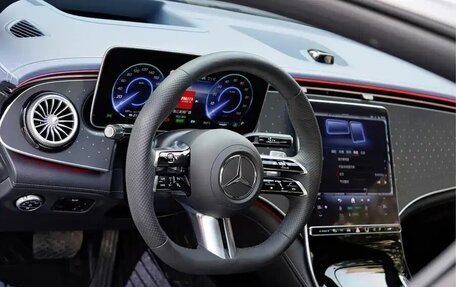 Mercedes-Benz EQE, 2022 год, 5 460 000 рублей, 9 фотография