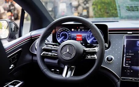 Mercedes-Benz EQE, 2022 год, 5 460 000 рублей, 8 фотография