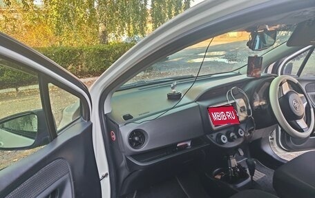 Toyota Vitz, 2015 год, 1 000 000 рублей, 1 фотография