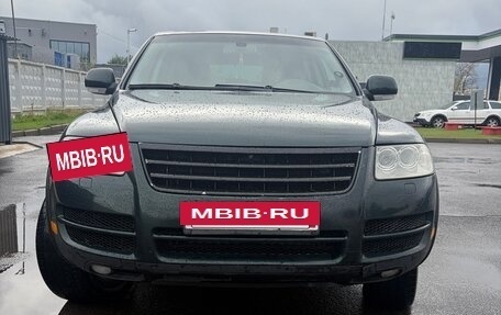 Volkswagen Touareg III, 2003 год, 590 000 рублей, 2 фотография