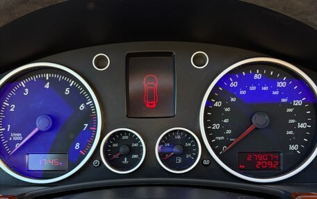 Volkswagen Touareg III, 2003 год, 590 000 рублей, 15 фотография