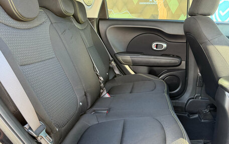 KIA Soul II рестайлинг, 2016 год, 1 250 000 рублей, 20 фотография
