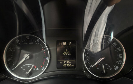 Skoda Octavia, 2010 год, 490 000 рублей, 14 фотография