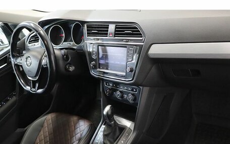 Volkswagen Tiguan II, 2017 год, 2 549 000 рублей, 5 фотография
