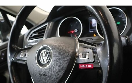 Volkswagen Tiguan II, 2017 год, 2 549 000 рублей, 8 фотография